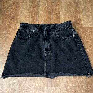 Madewell black denim skirt
